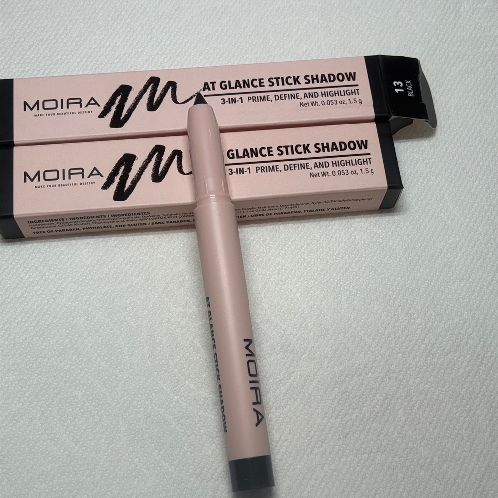 Moira At Glance Stick Shadow in Black